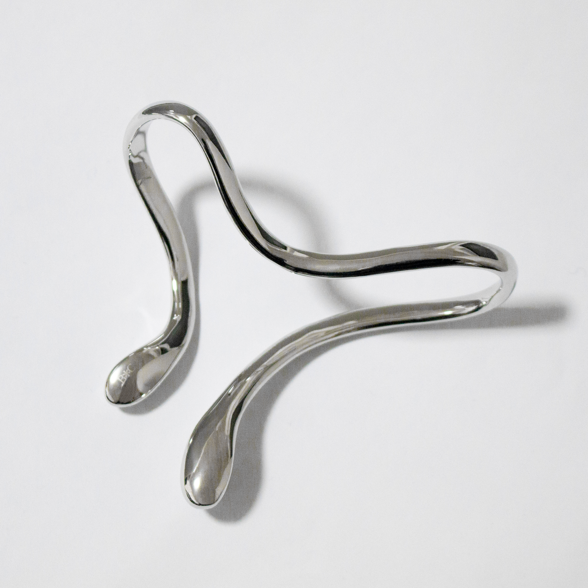 Drop palm cuff