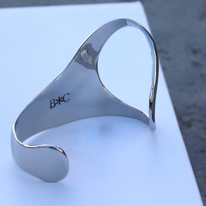 Armored palm cuff